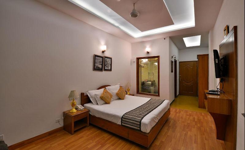 Modi Hotel & Resorts Pinjaur Eksteriør billede